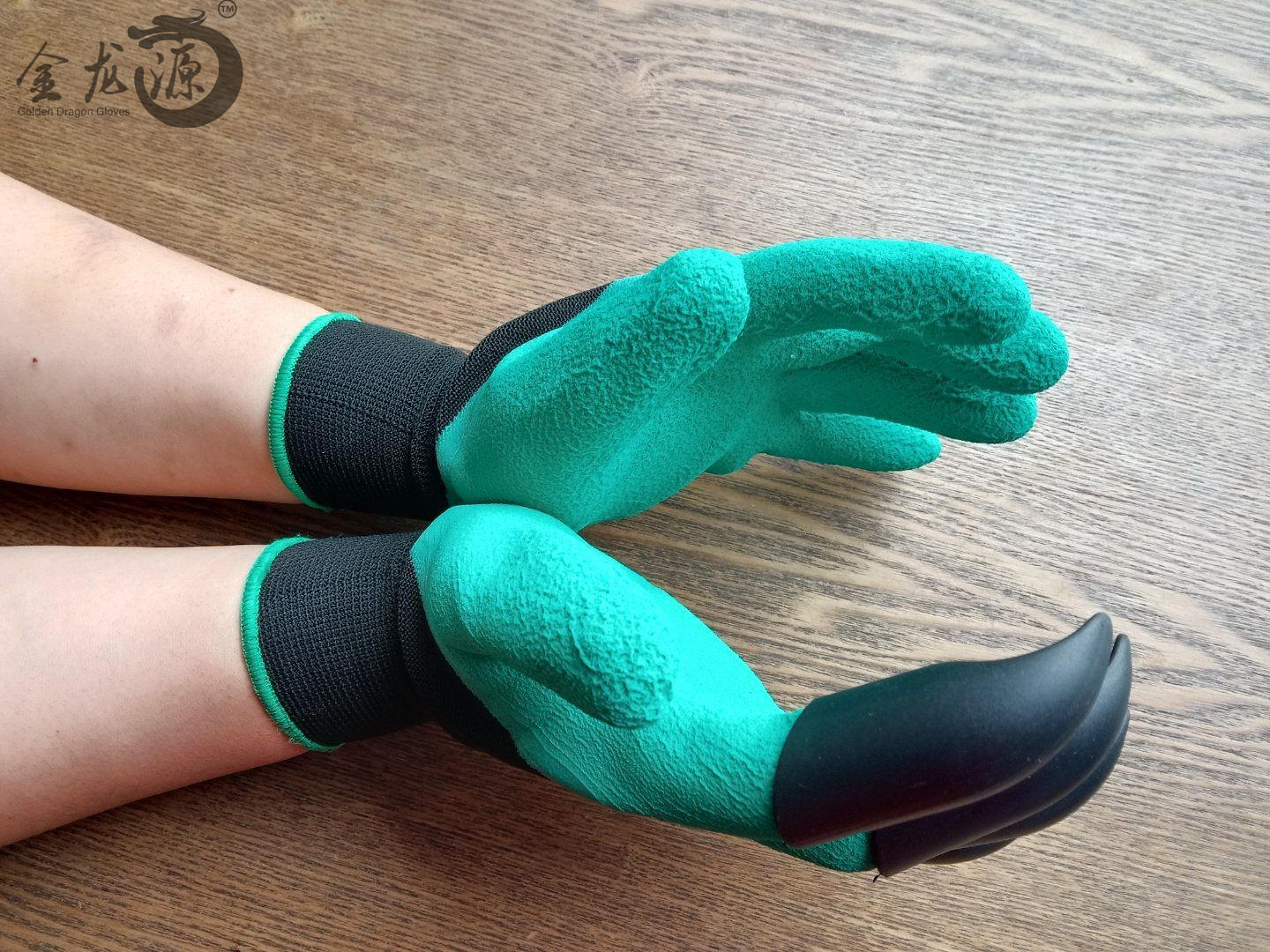 Green Latex Foamed Nylon Material With Claw Safety Working Gloves 